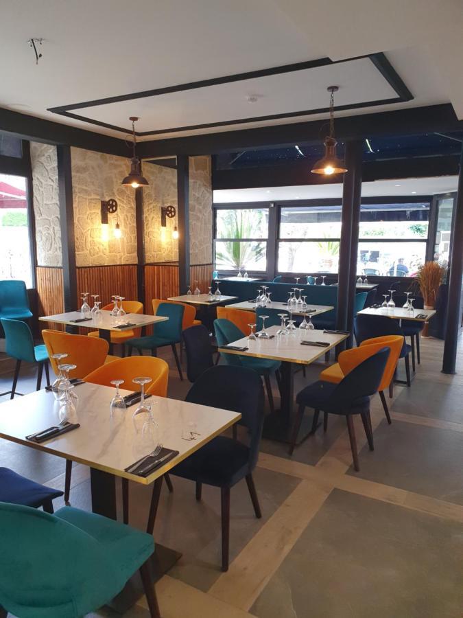 Le Renaissance Hotell Aurillac Eksteriør bilde