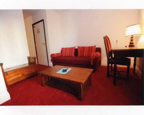 Le Renaissance Hotell Aurillac Eksteriør bilde